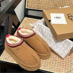 UGG Tazz Slipper Chestnut Style